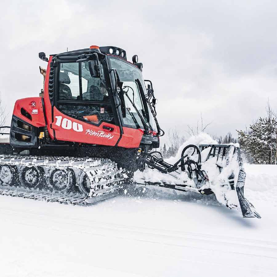 Dameuse rouge PistenBully 100